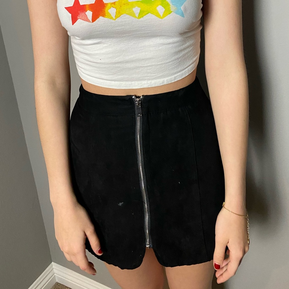 ZIP UP SKIRT